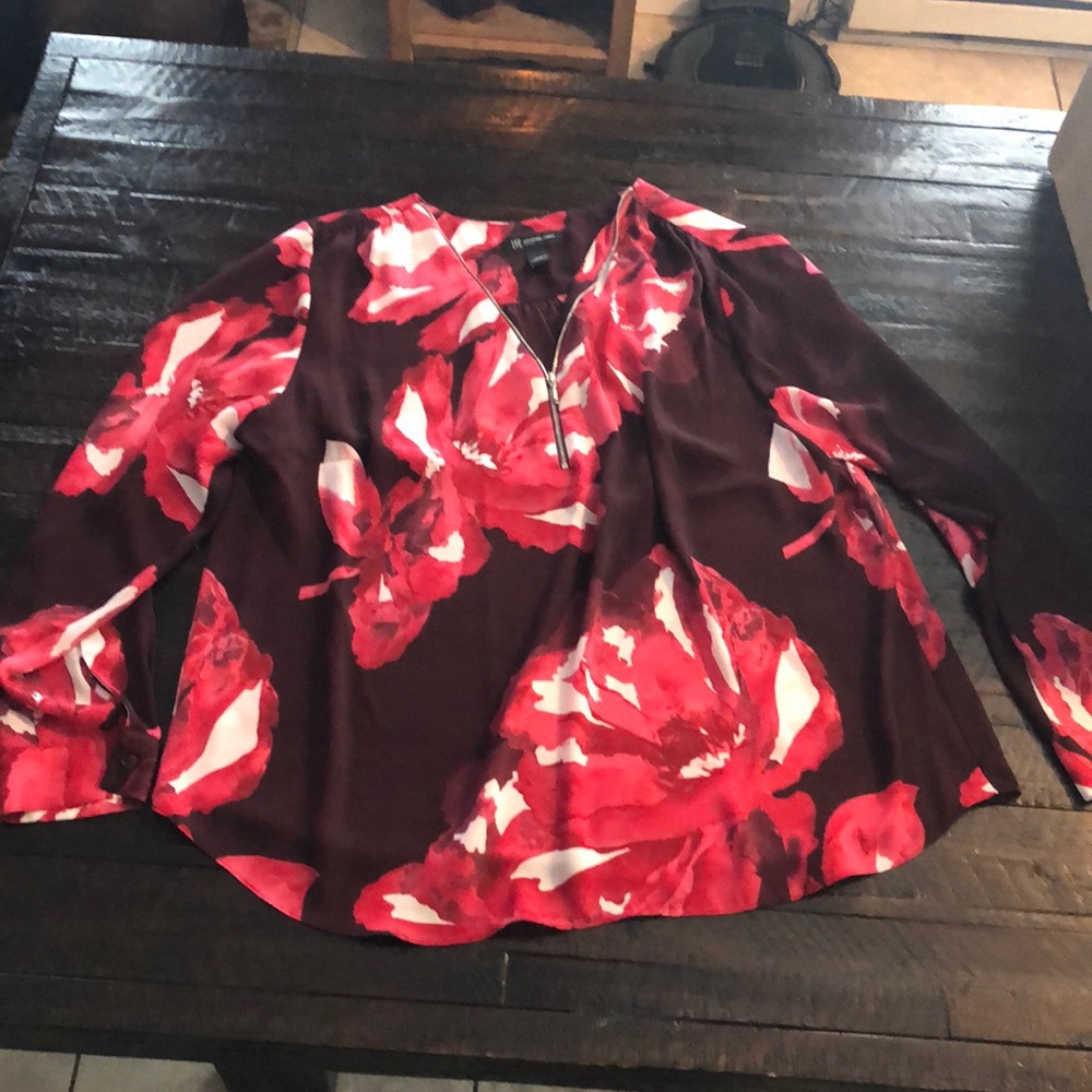Blouse flower